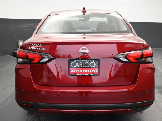 Used 2025 Nissan Versa SV w/ Trunk Package FWD image 12