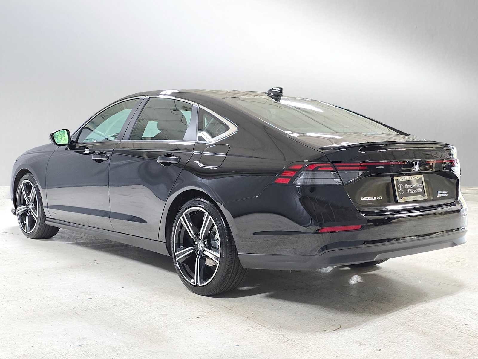 Used 2025 Honda Accord Sport image 5