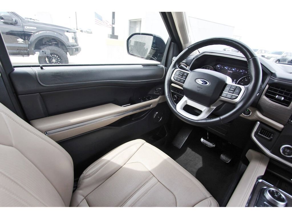 Used 2024 Ford Expedition Max Limited image 8