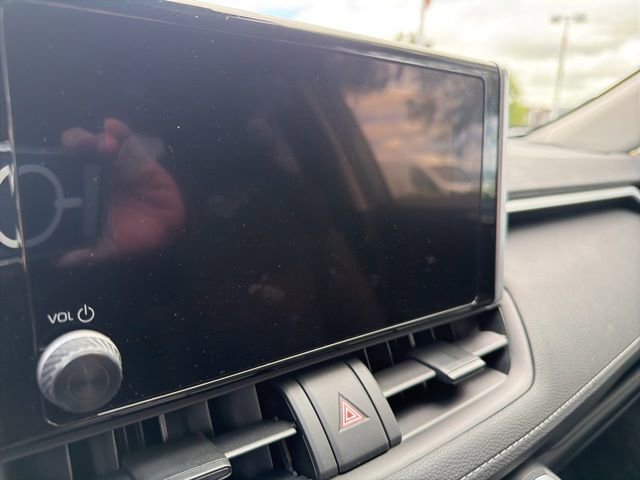 Certified 2025 Toyota RAV4 XLE w/ Convenience Package image 25