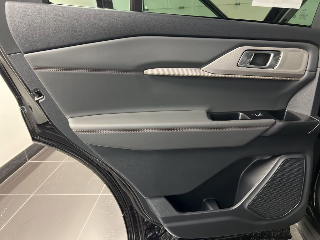 New 2026 Ford Explorer Active image 32