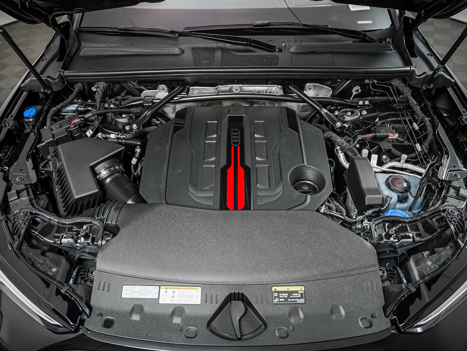 New 2026 Audi SQ5 Prestige AWD/4WD image 4