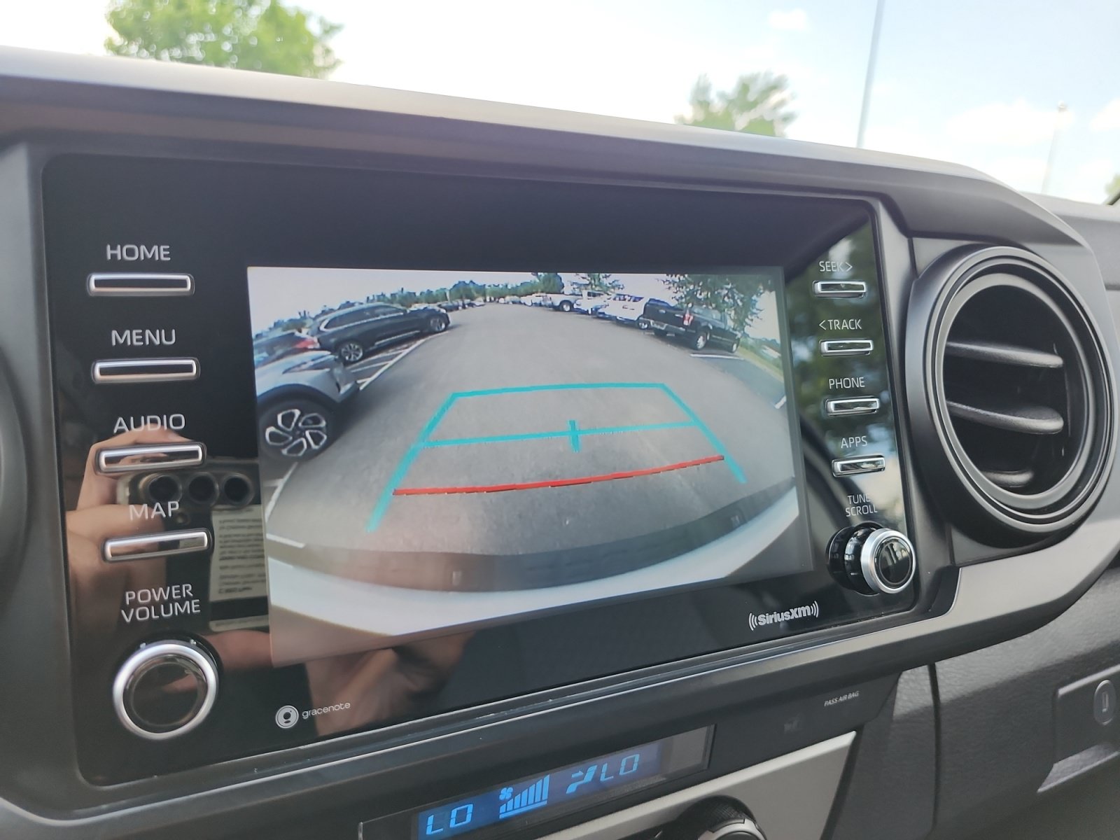 Used 2021 Toyota Tacoma SR AWD/4WD image 16