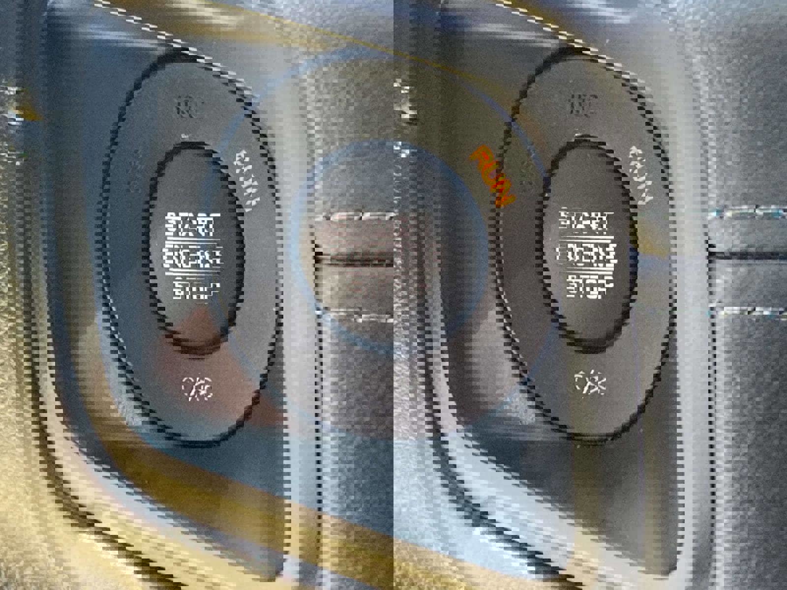 Used 2025 Jeep Wrangler Sahara AWD/4WD image 29