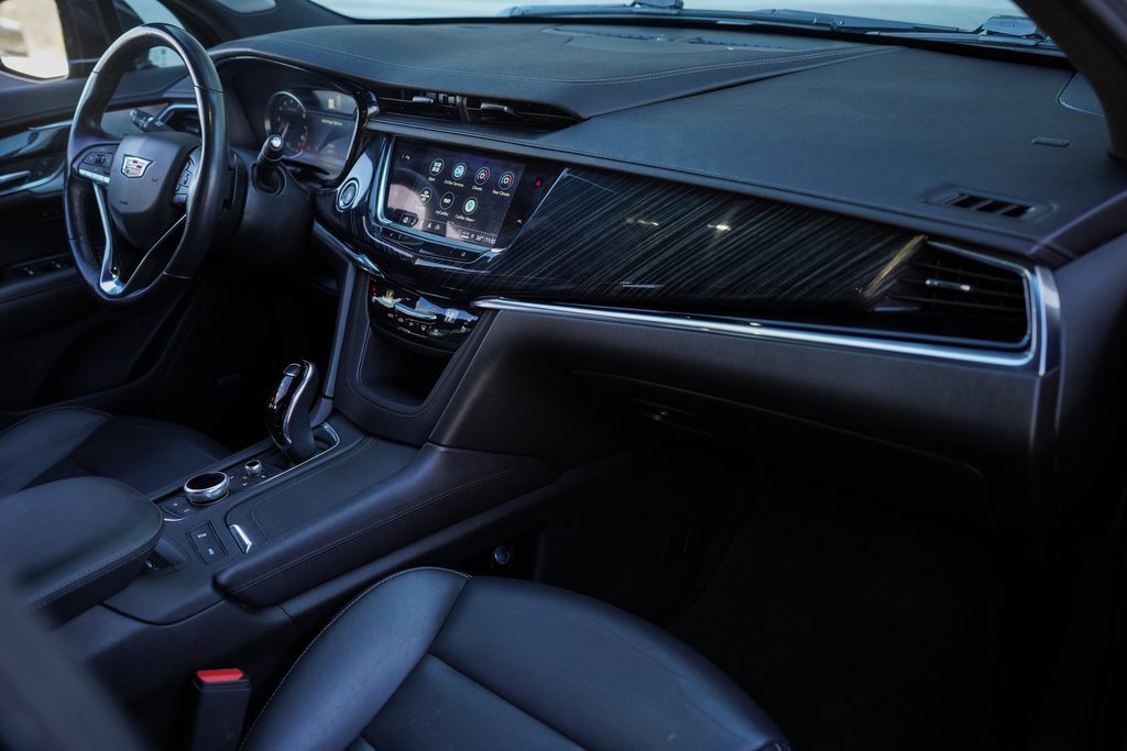 Used 2023 Cadillac XT6 Premium Luxury image 20