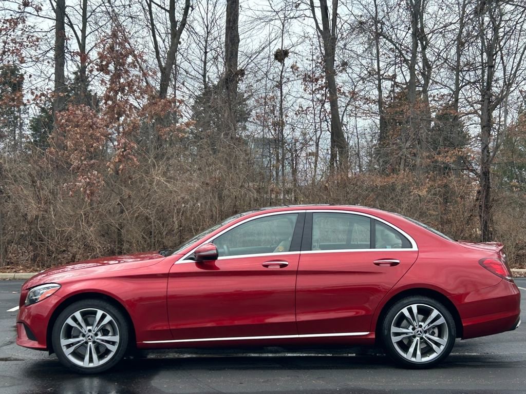 Used 2019 Mercedes-Benz C 300 4MATIC Sedan image 4