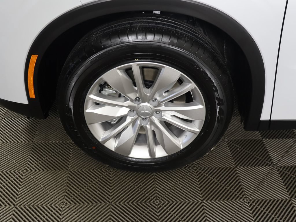 New 2026 Mitsubishi Outlander ES AWD/4WD image 18