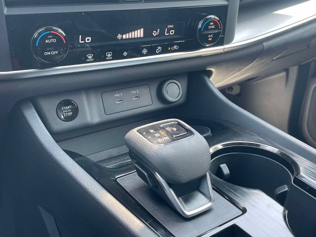 New 2026 Nissan Rogue SV FWD image 32
