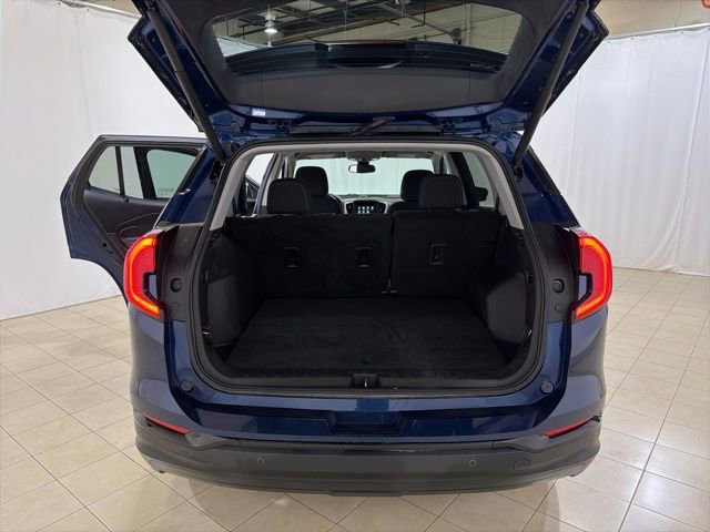 Used 2022 GMC Terrain SLE w/ Driver Convenience Package image 20