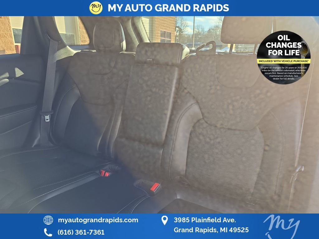 Used 2020 Jeep Cherokee Limited image 27