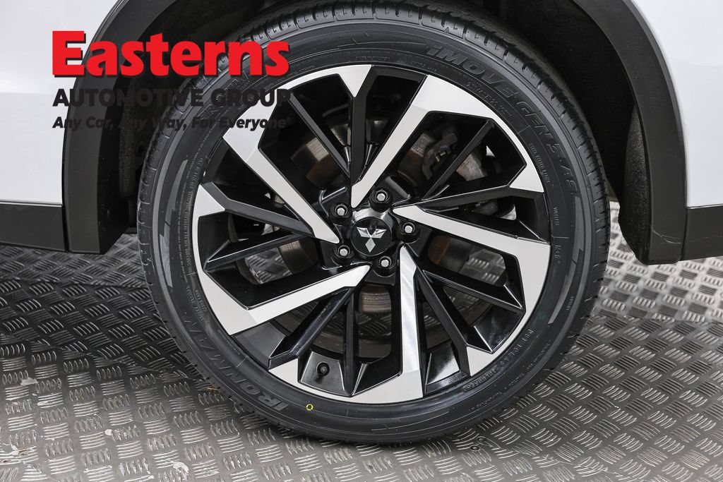 Used 2024 Mitsubishi Outlander SE AWD/4WD image 33