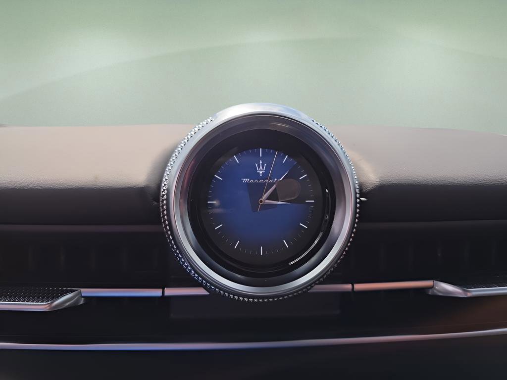 New 2025 Maserati Grecale Modena AWD/4WD image 25