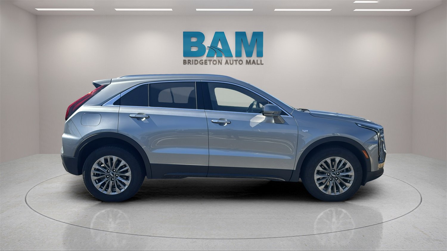 Used 2024 Cadillac XT4 Premium Luxury image 11