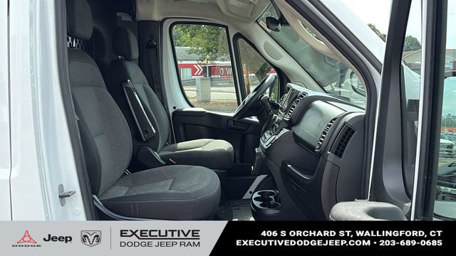 Used 2025 RAM ProMaster 2500 w/ U-Haul Equipment Group FWD image 21