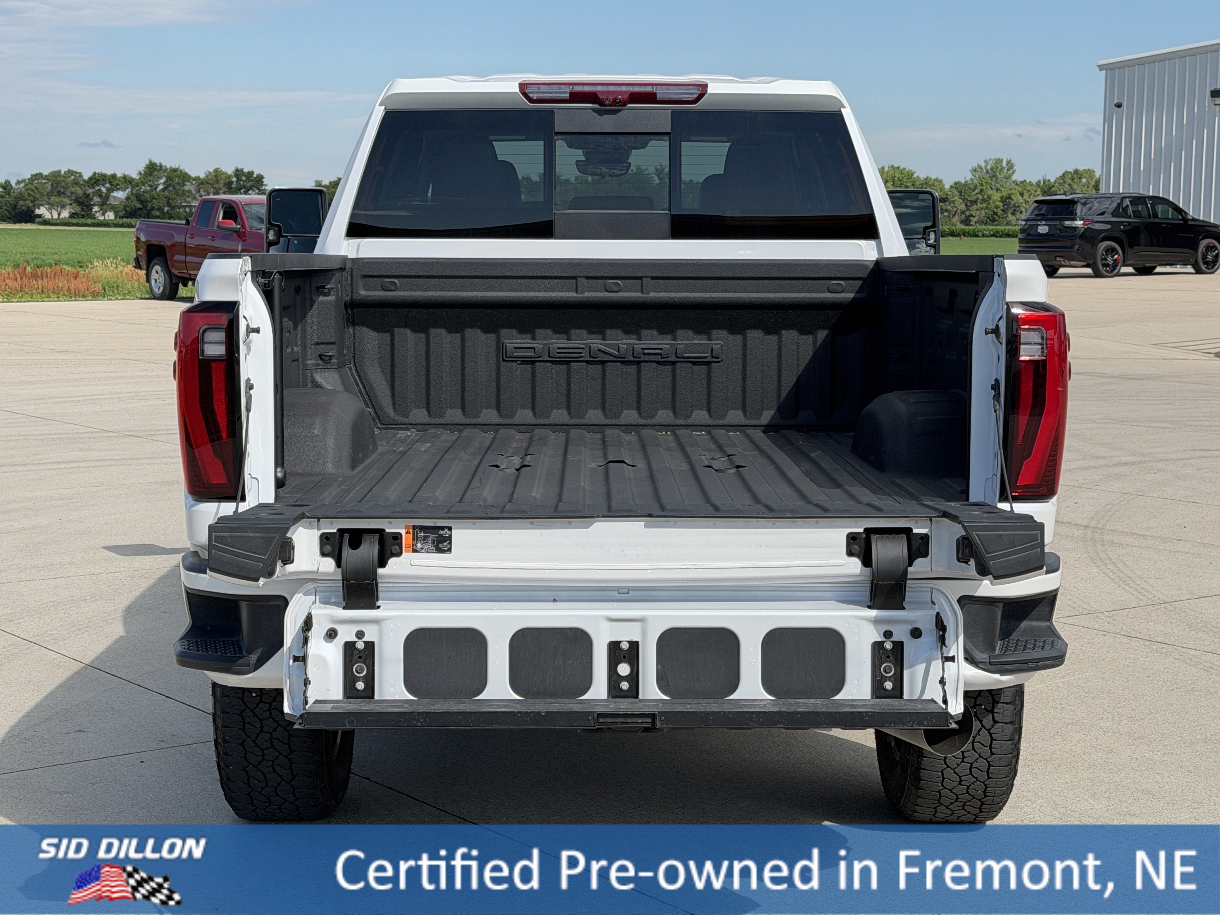 Certified 2024 GMC Sierra 2500 Denali w/ Denali Reserve Package AWD/4WD image 4
