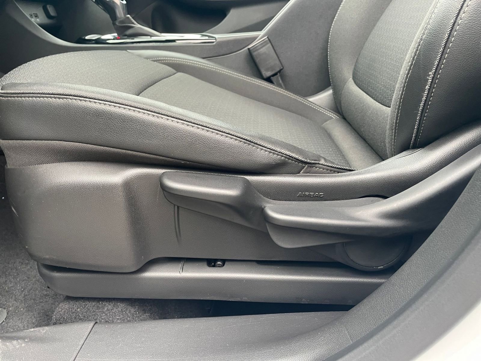 Used 2025 Buick Encore GX Preferred image 23