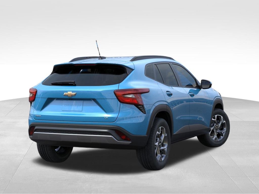 New 2026 Chevrolet Trax LT w/ Driver Confidence Package FWD image 4