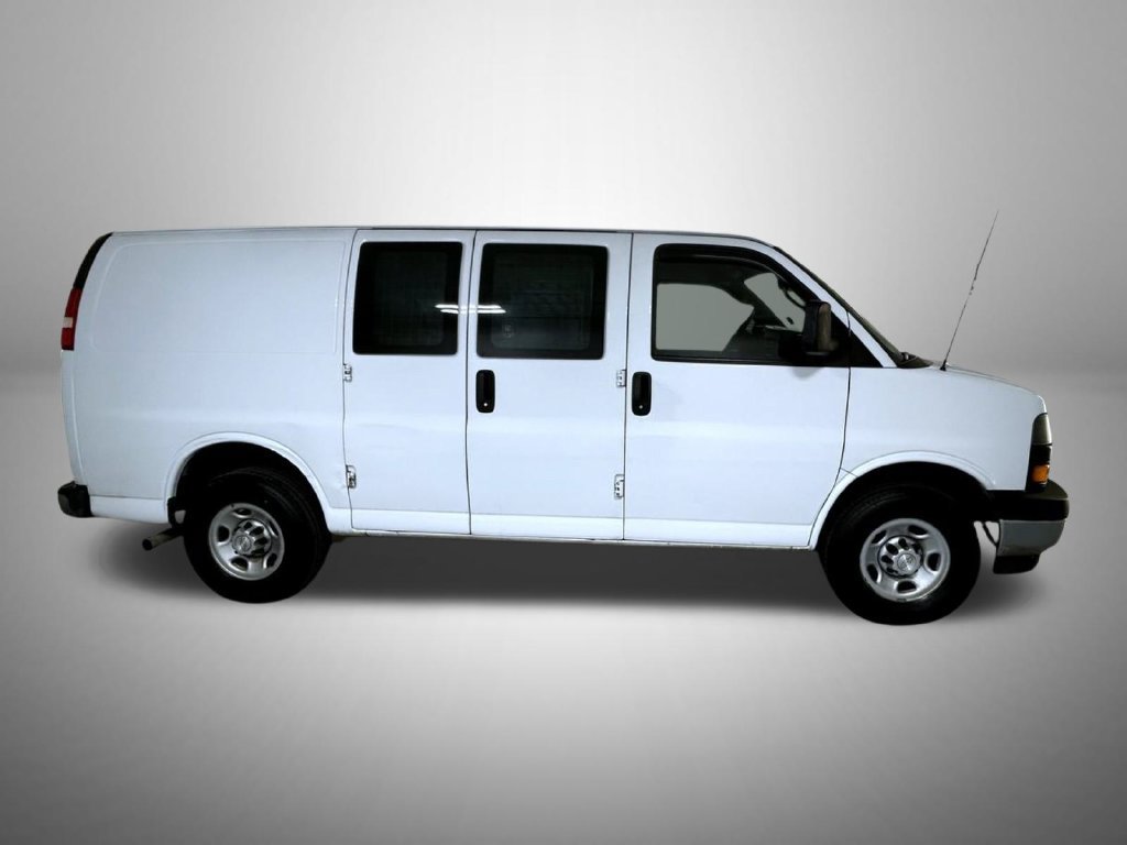 Used 2019 Chevrolet Express 2500 w/ Driver Convenience Package RWD image 4