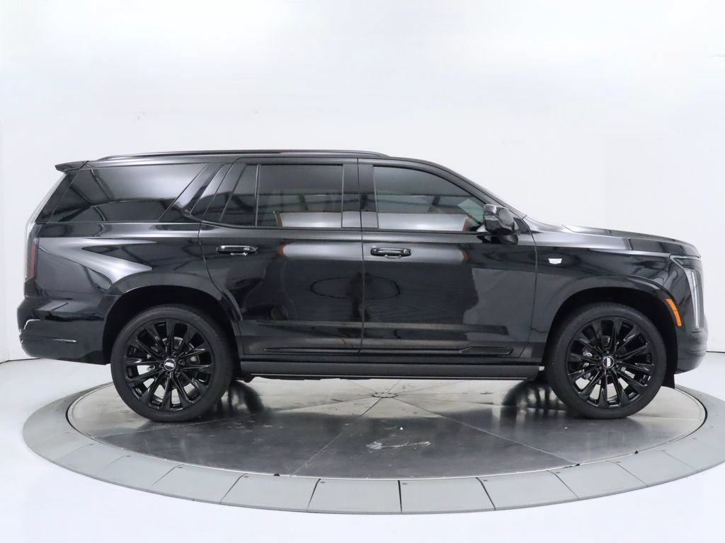 Used 2026 Cadillac Escalade Platinum Sport w/ LPO, ONYX Package AWD/4WD image 6