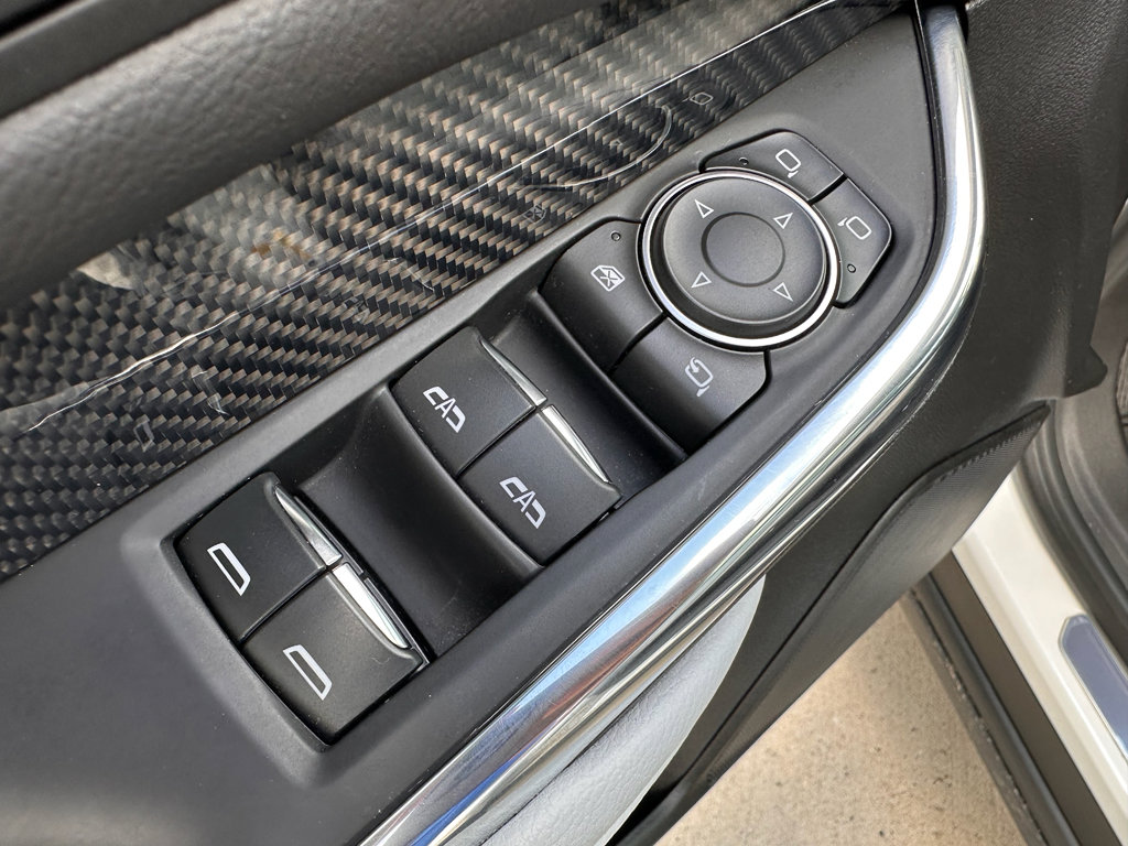 Used 2024 Cadillac XT4 Sport image 13