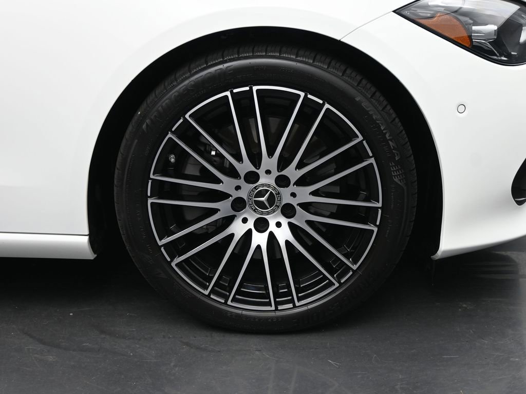 Used 2023 Mercedes-Benz C 300 Sedan image 32