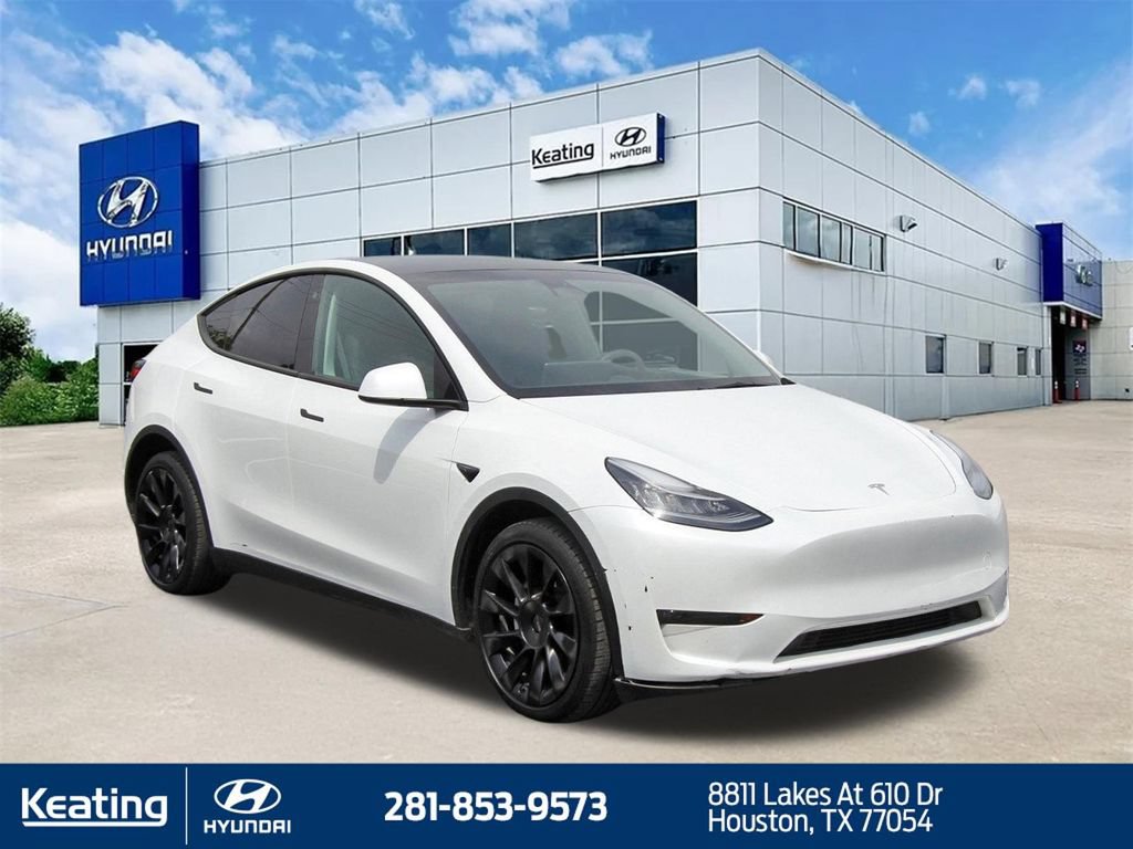 Used 2023 Tesla Model Y Long Range AWD/4WD image 3