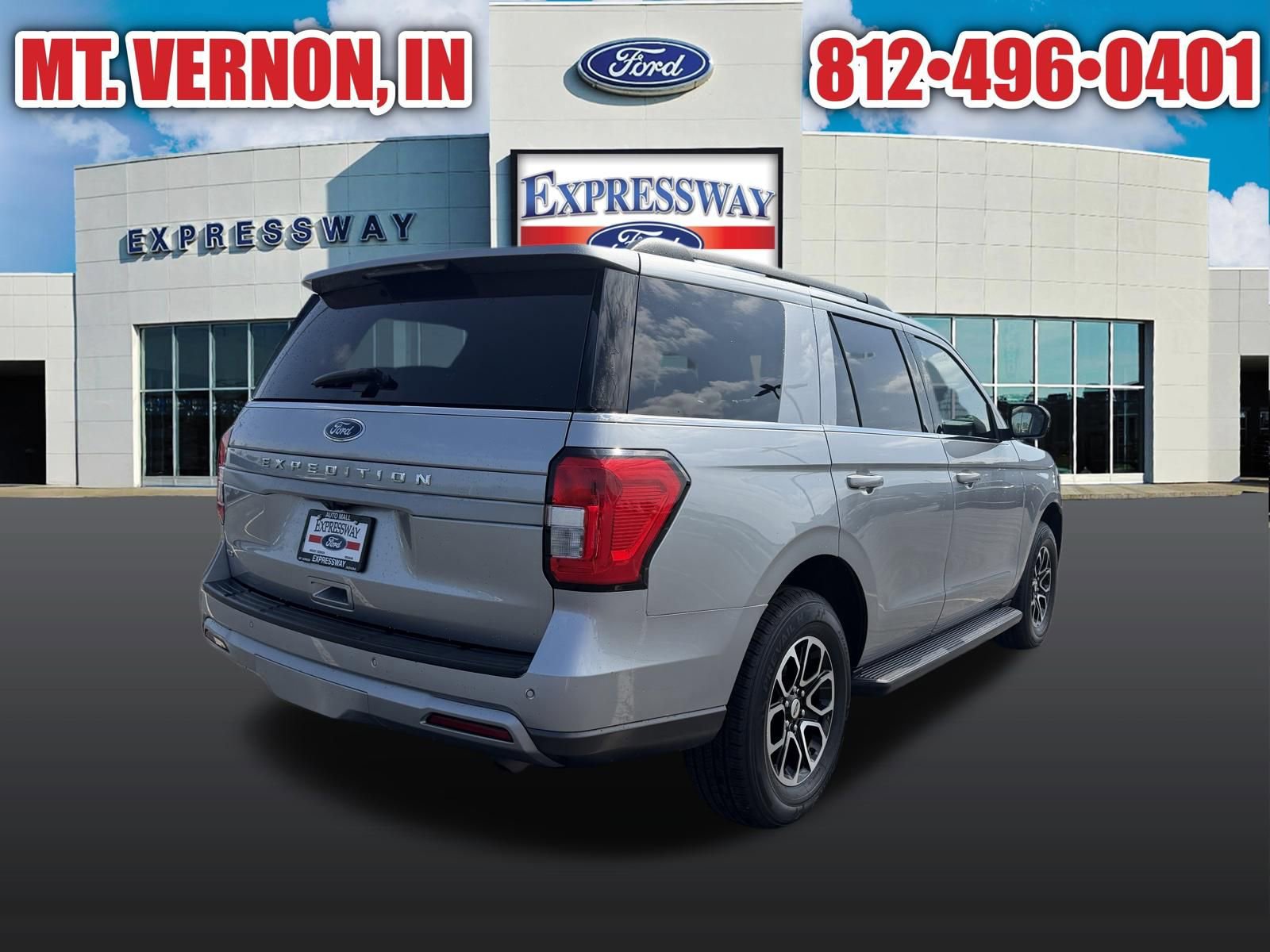 Used 2024 Ford Expedition XLT AWD/4WD image 7