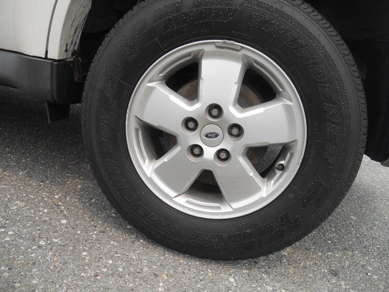 Used 2011 Ford Escape XLT w/ 203A Rapid Spec Order Code FWD image 10