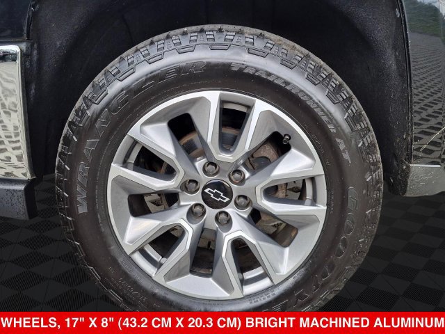 Used 2017 Chevrolet Silverado 1500 LT w/ All Star Edition AWD/4WD image 10
