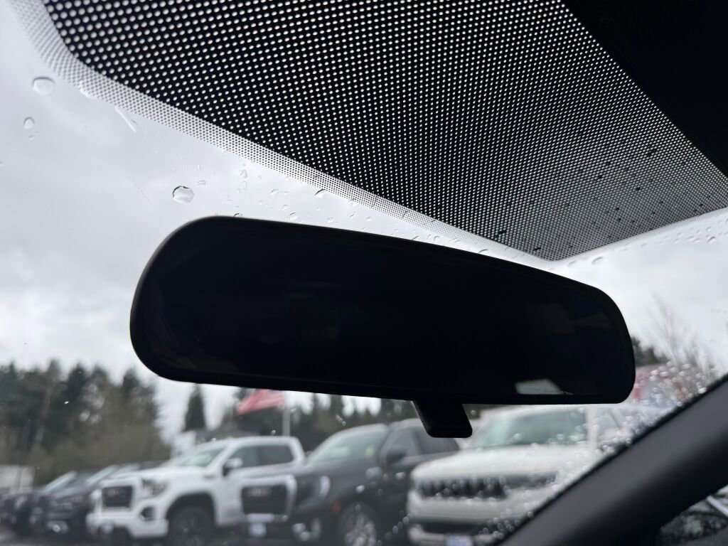 Used 2018 Ford Focus ST image 25