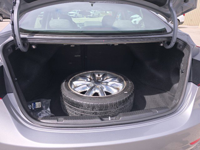 Used 2016 Hyundai Elantra Limited FWD image 33