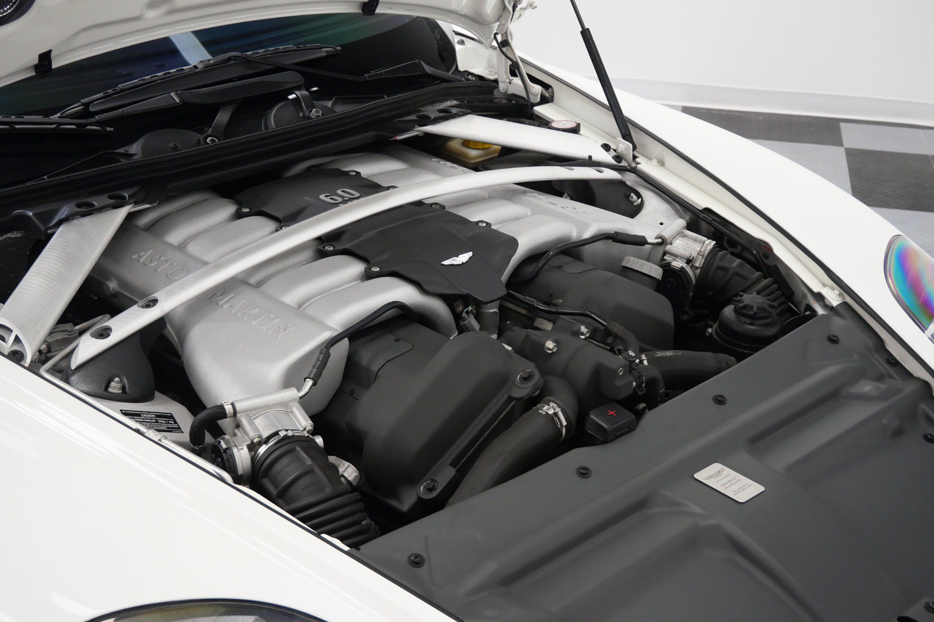 Used 2008 Aston Martin DB9 Volante RWD image 44