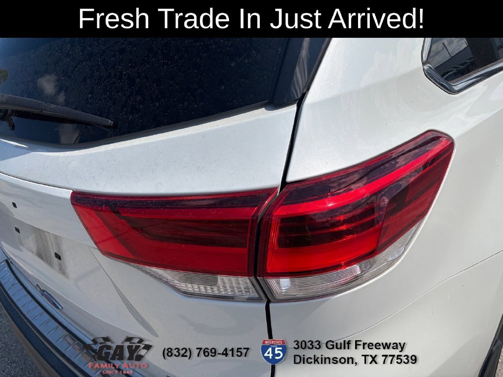 Used 2019 Toyota Highlander XLE AWD/4WD image 10