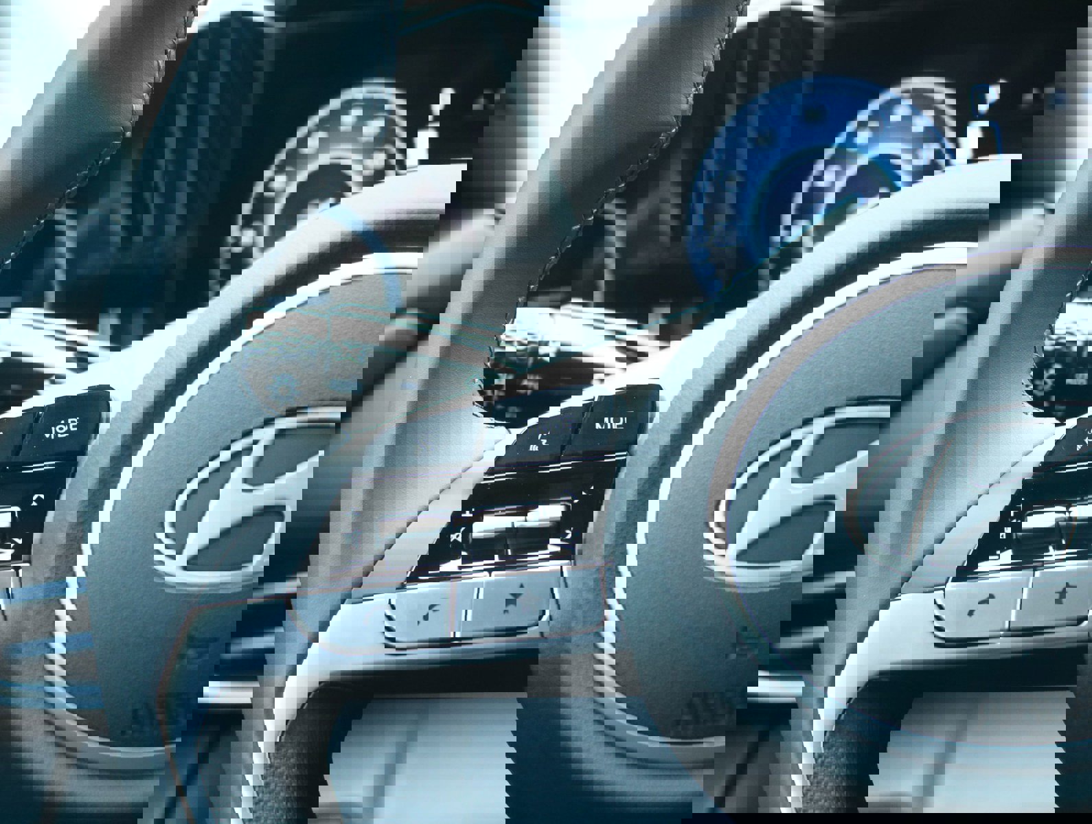 New 2025 Hyundai Elantra Limited image 19