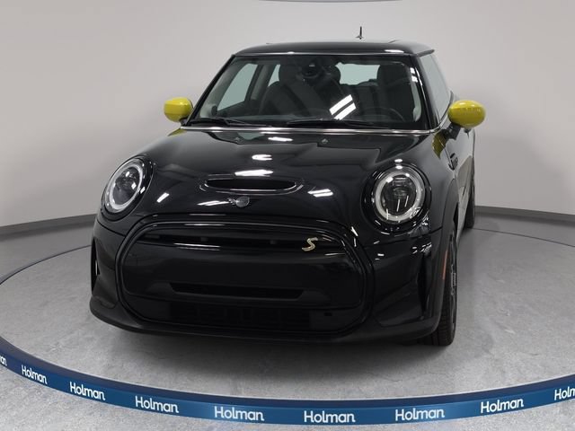 Used 2024 MINI Cooper SE FWD image 2