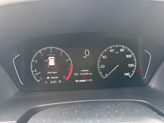 Certified 2025 Honda Pilot Touring image 28