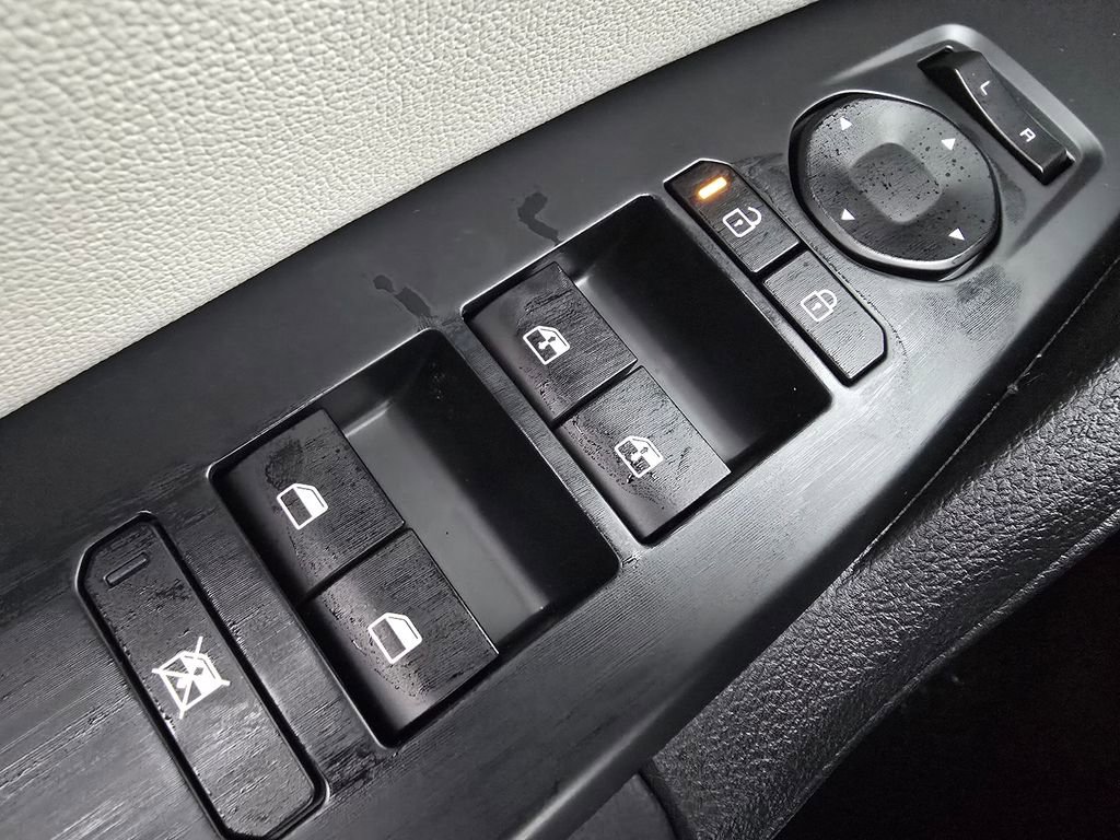 New 2026 Kia Sportage EX image 24