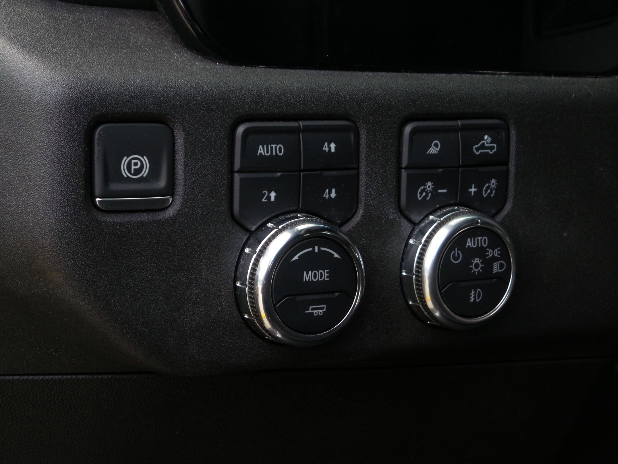 Used 2025 GMC Sierra 1500 Elevation w/ Elevation Premium Package image 14