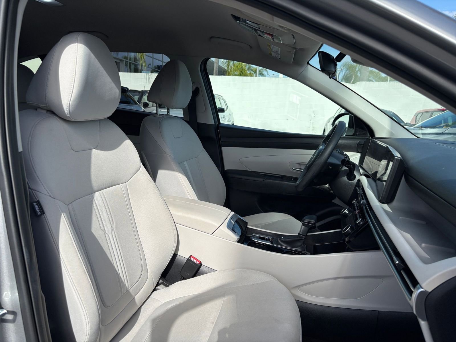 Used 2025 Hyundai Tucson SEL AWD/4WD image 38