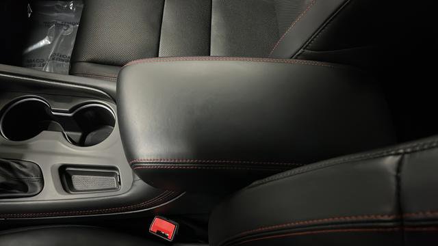 Used 2025 Dodge Durango GT image 24