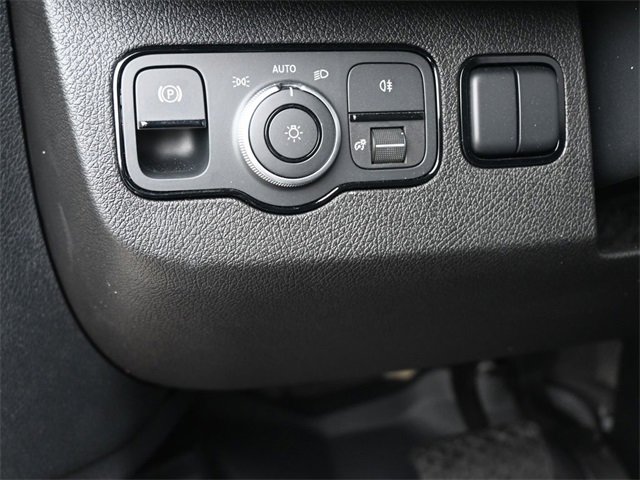 New 2024 Mercedes-Benz eSprinter 170 Cargo image 24