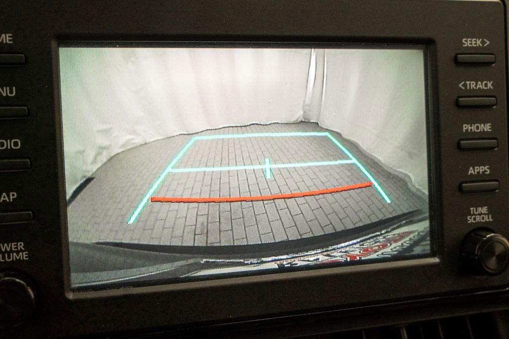 Used 2019 Toyota RAV4 LE image 12