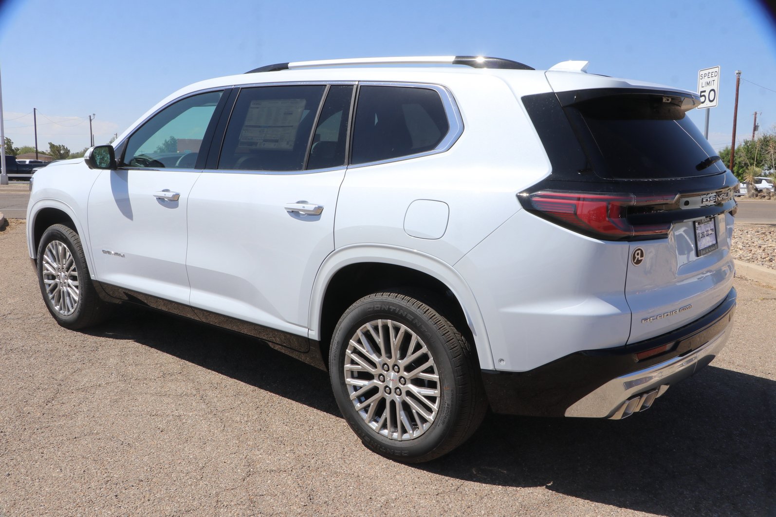 New 2026 GMC Acadia Denali w/ Super Cruise Package AWD/4WD image 5