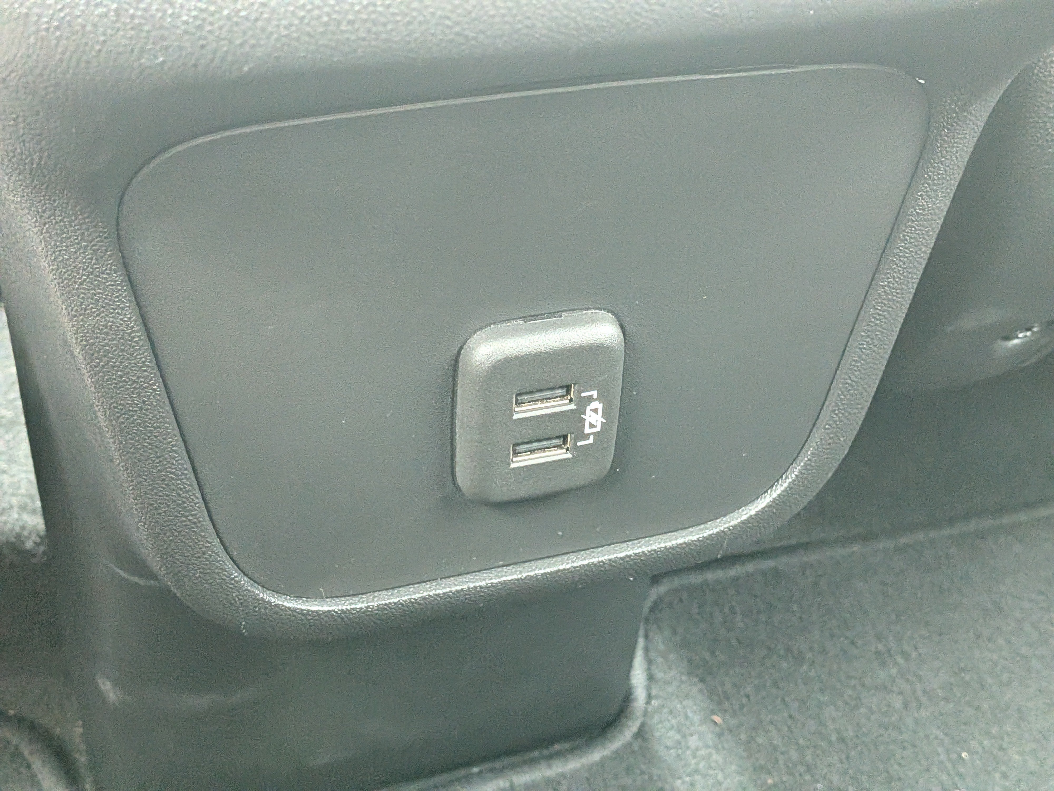 Used 2024 Chevrolet Equinox LT FWD image 16