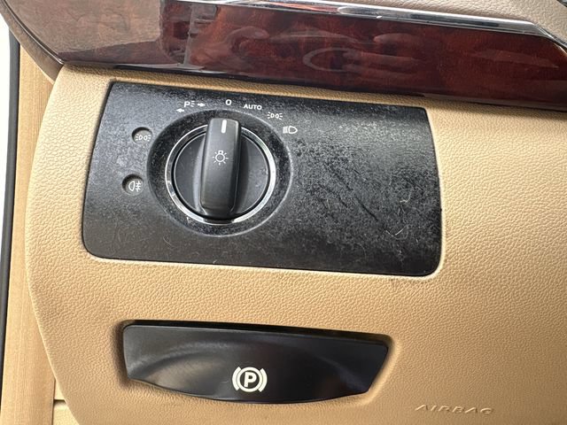 Used 2012 Mercedes-Benz GL 550 4MATIC image 24