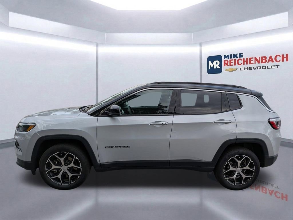 Used 2024 Jeep Compass Limited image 7