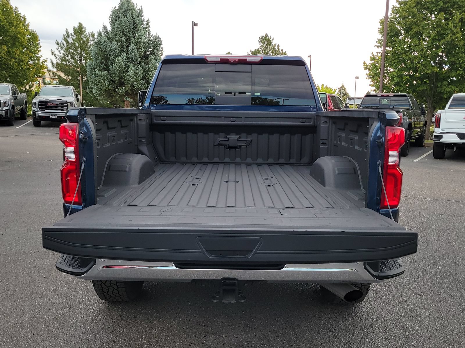 Certified 2020 Chevrolet Silverado 2500 LTZ w/ LTZ Premium Package AWD/4WD image 14