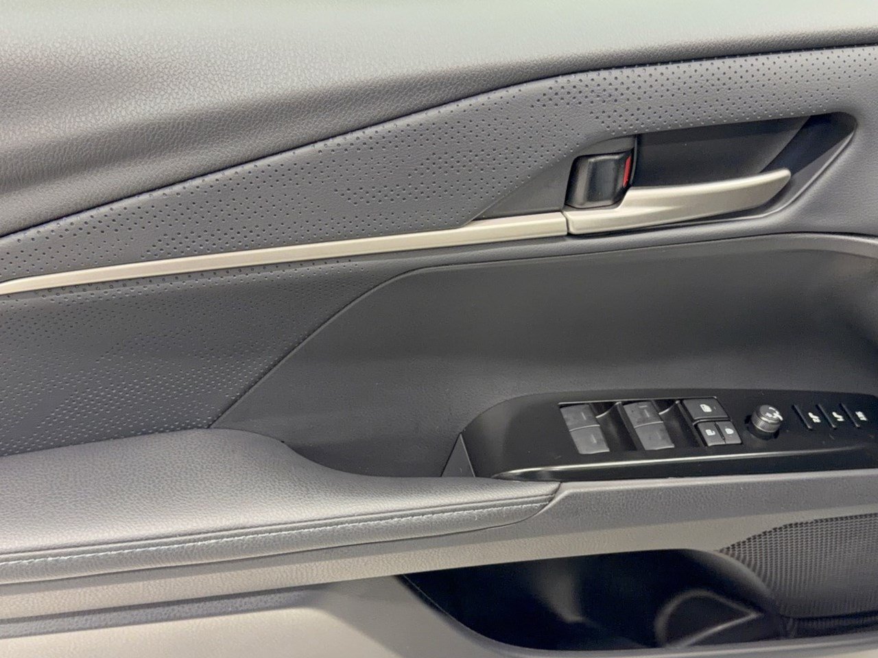 New 2026 Toyota Camry XSE w/ Premium Package FWD image 14