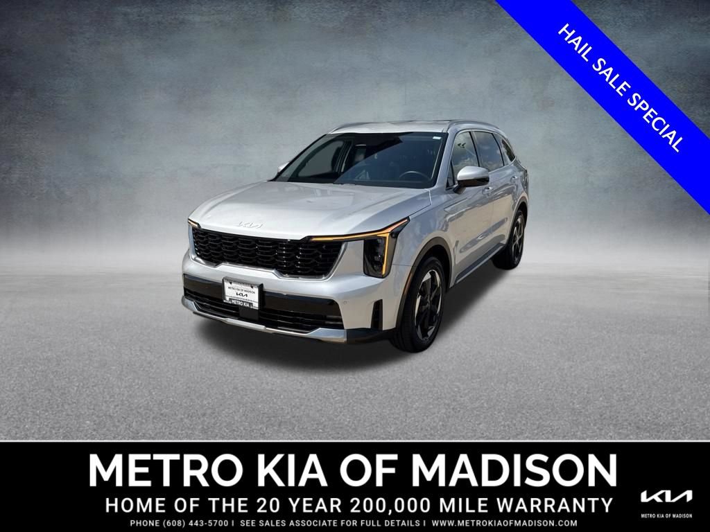 Used 2025 Kia Sorento EX FWD image 1