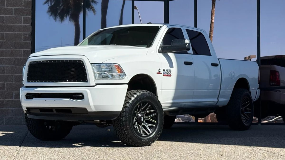 Used 2016 RAM 3500 Tradesman w/ Popular Equipment Group AWD/4WD image 7